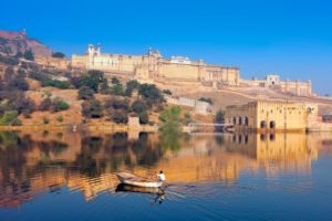 Udaipur to Jaipur Taxi Service